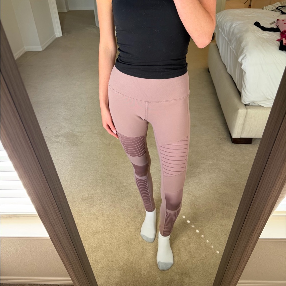 ALO Yoga Pants